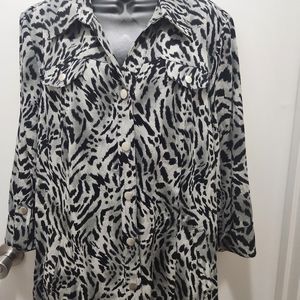 JM Collection Leopard Print Shirt In Black & Gray